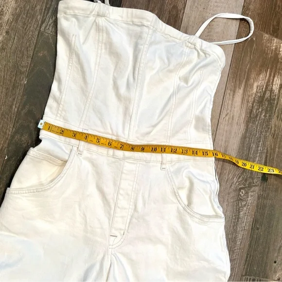 We The Free People NWOT Je Suis Pret Barrel Jumpsuit Size Large White Denim Zip - Picture 9 of 15